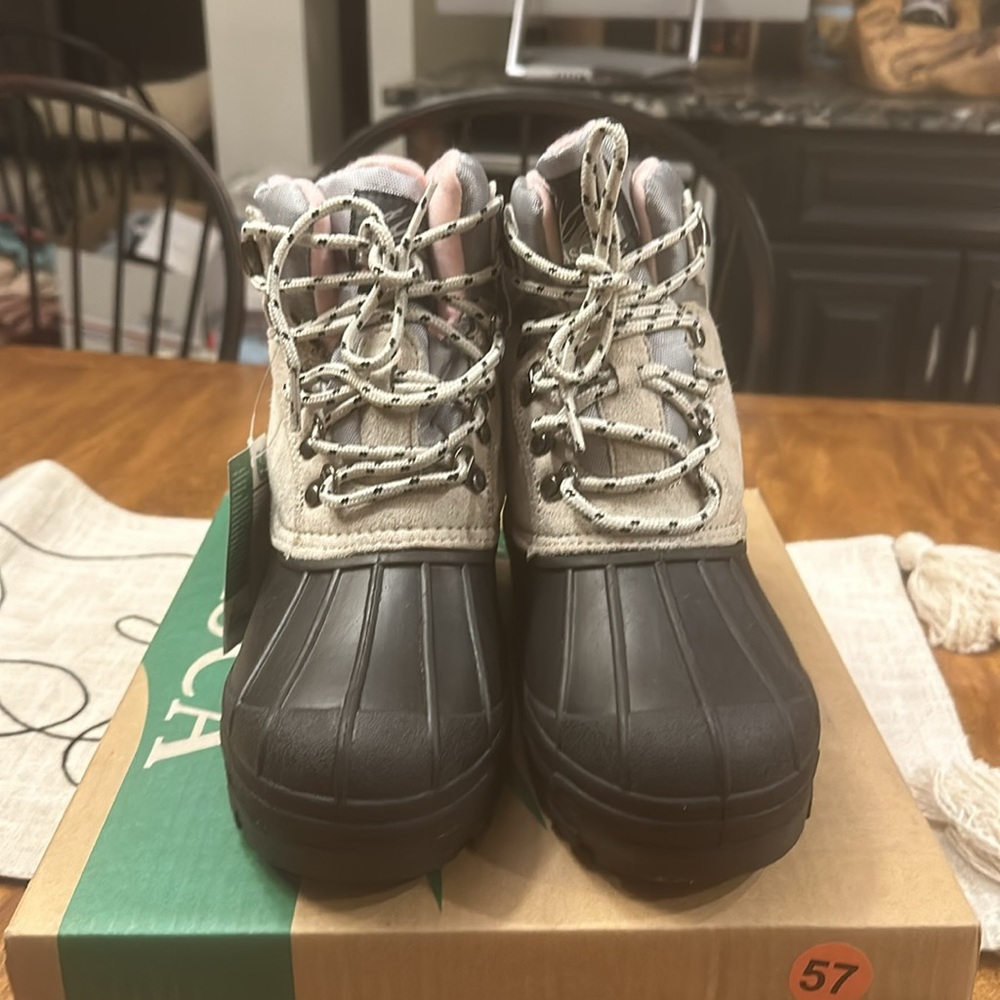 ITASCA women’s Ice Breaker White Grey Suede Insulated Winter Ankle Boots